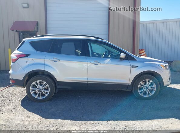 1FMCU9GD0JUD08693 2018 FORD ESCAPE Silver Vista interior trasera