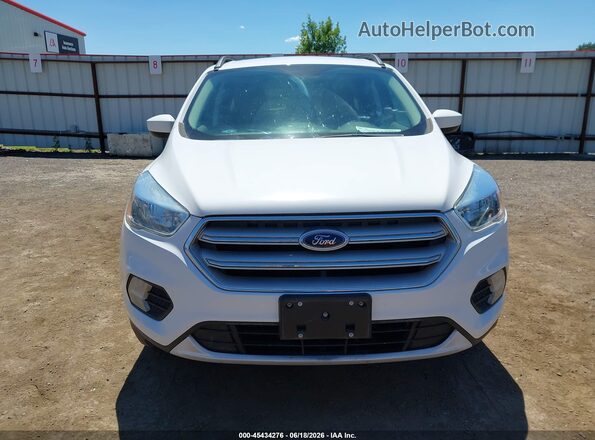 1FMCU9GD0JUD08774 2018 FORD ESCAPE White Instrument cluster view