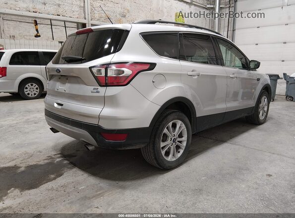 1FMCU9GD0JUD08922 2018 FORD ESCAPE Silver Tył prawy