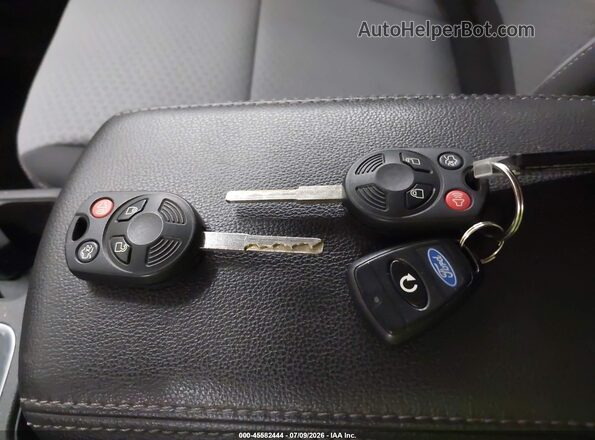 1FMCU9GD1HUD41924 2017 FORD ESCAPE Red წინა პანელის ხედი