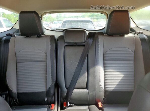 1FMCU9GD1JUC69287 2018 FORD ESCAPE Серебряный Вид задних сидений