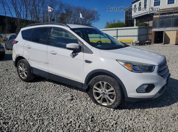 1FMCU9GD1JUC88342 2018 FORD ESCAPE Белый Передняя правая четверть