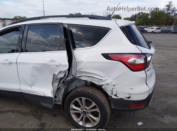 1FMCU9GD1JUC88454 2018 FORD ESCAPE White Вид спереду