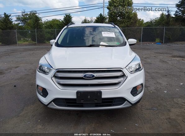 1FMCU9GD1JUC88454 2018 FORD ESCAPE White Вид щитка приладів
