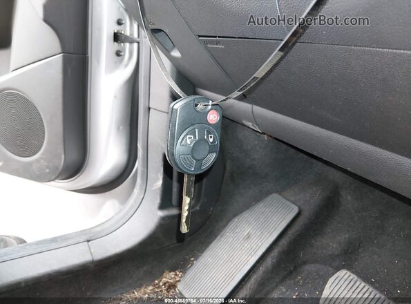 1FMCU9GD1JUD17810 2018 FORD ESCAPE Silver Widok deski rozdzielczej