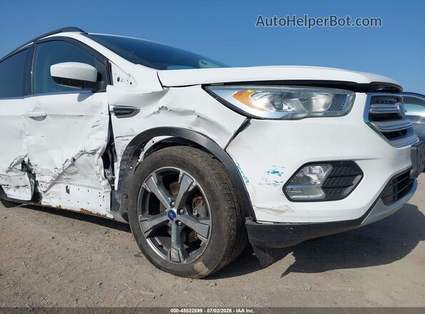 1FMCU9GD2HUA86927 2017 FORD ESCAPE White Դիմացի տեսք