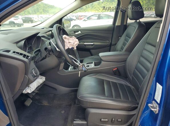 1FMCU9GD2HUA90797 2017 FORD ESCAPE Blue Вид салону спереду