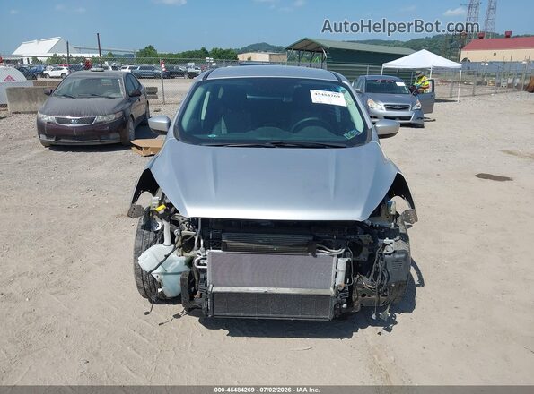 1FMCU9GD2HUD36747 2017 FORD ESCAPE Silver Widok wnętrza z tyłu