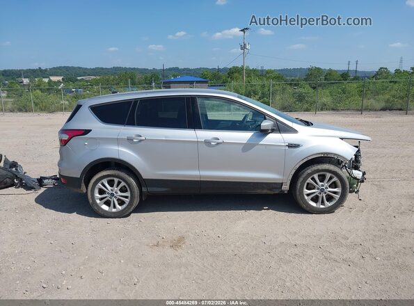 1FMCU9GD2HUD36747 2017 FORD ESCAPE Silver Widok wnętrza 360 stopni