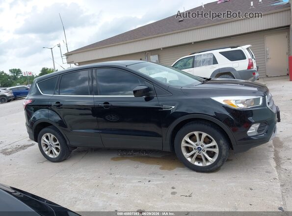 1FMCU9GD2HUE50375 2017 FORD ESCAPE Черный Вид задней части салона