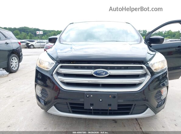 1FMCU9GD2HUE50375 2017 FORD ESCAPE Черный Вид спереди