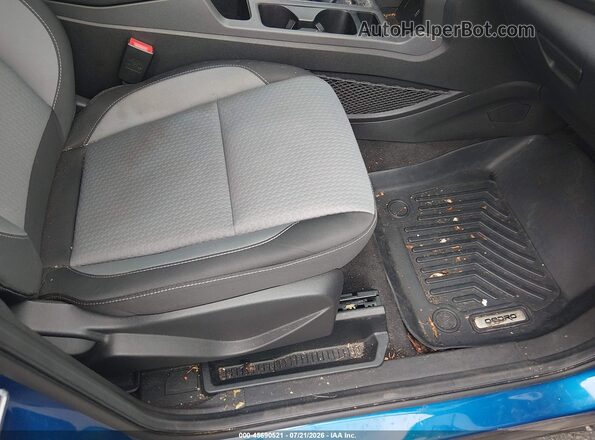 1FMCU9GD2HUE83487 2017 FORD ESCAPE Blue Front interior view