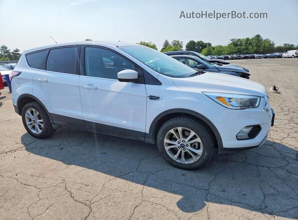 1FMCU9GD2JUA77666 2018 FORD ESCAPE White Front right