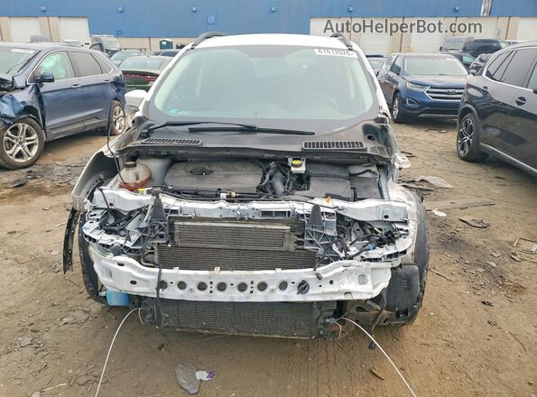 1FMCU9GD2JUB23061 2018 FORD ESCAPE Белый Вид спереди