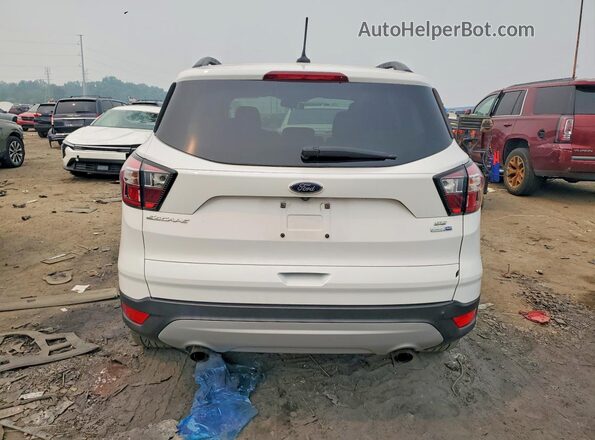 1FMCU9GD2JUB23061 2018 FORD ESCAPE Белый Вид сзади