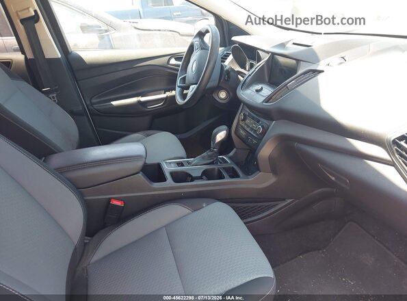 1FMCU9GD2JUD53621 2018 FORD ESCAPE Silver Widok wnętrza z przodu