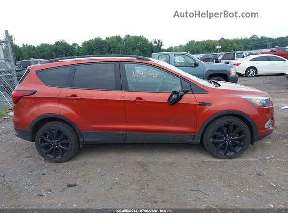 1FMCU9GD2KUA07957 2019 FORD ESCAPE Orange Вид задньої частини салону