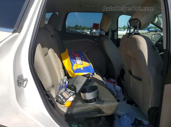 1FMCU9GD2KUA23236 2019 FORD ESCAPE White Widok wnętrza z tyłu