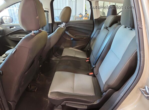 1FMCU9GD3HUA67481 2017 FORD ESCAPE Beige Вид задніх сидінь
