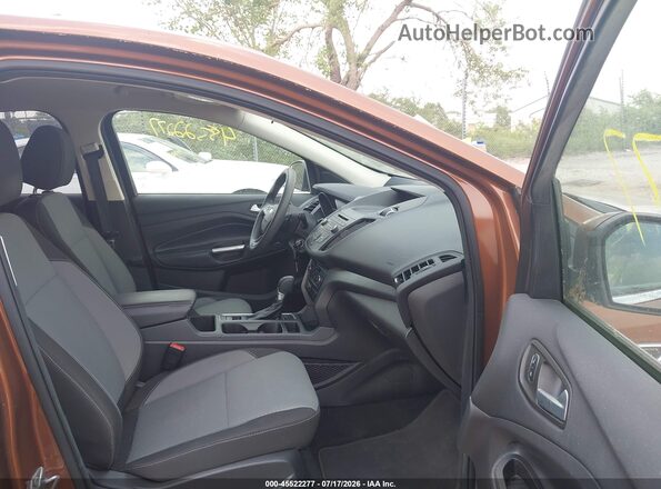 1FMCU9GD3HUA92638 2017 FORD ESCAPE Brown წინა სალონის ხედი