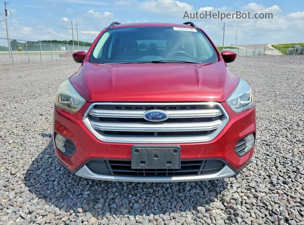 1FMCU9GD3HUD06365 2017 FORD ESCAPE Red Widok z przodu