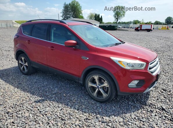 1FMCU9GD3HUD06365 2017 FORD ESCAPE Red Przód prawy