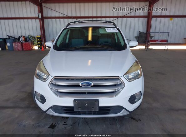 1FMCU9GD3JUA97876 2018 FORD ESCAPE White Widok zestawu wskaźników