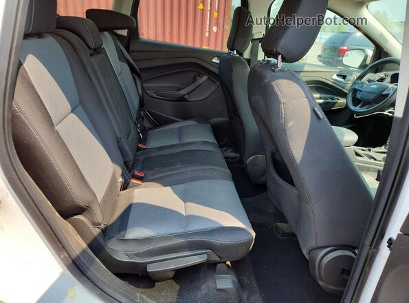 1FMCU9GD3JUC50613 2018 FORD ESCAPE White Rear interior view