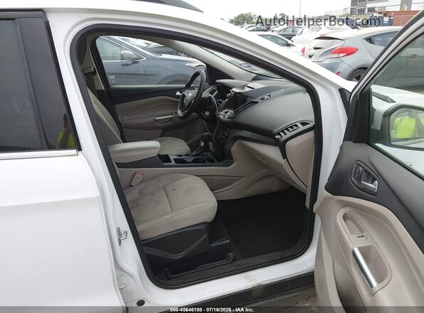 1FMCU9GD4HUB90724 2017 FORD ESCAPE White Սալոնի դիմացի տեսք