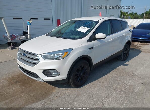 1FMCU9GD4HUC24127 2017 FORD ESCAPE Белый Передняя левая четверть