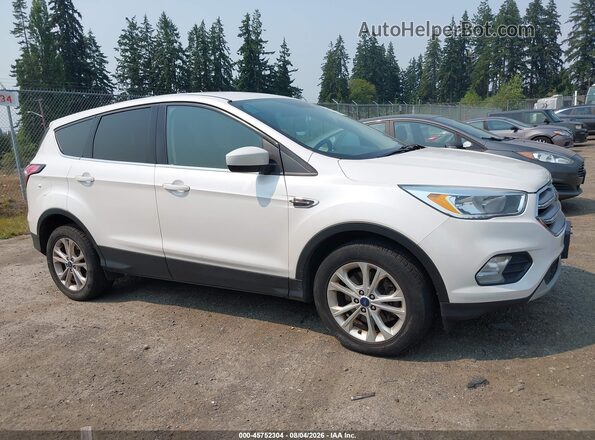 1FMCU9GD4HUC51747 2017 FORD ESCAPE White Widok wnętrza 360 stopni
