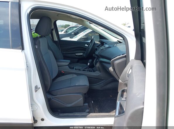 1FMCU9GD4HUF03433 2017 FORD ESCAPE White წინა სალონის ხედი