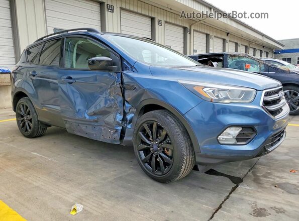 1FMCU9GD4JUA29554 2018 FORD ESCAPE Blue Front right