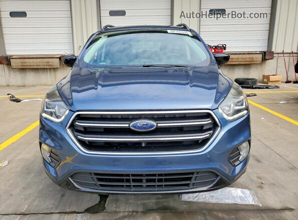 1FMCU9GD4JUA29554 2018 FORD ESCAPE Blue Front view