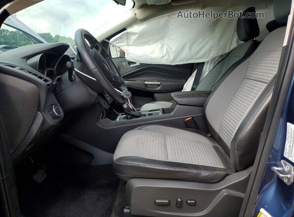 1FMCU9GD4JUA29554 2018 FORD ESCAPE Blue Front interior view