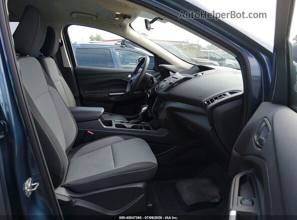 1FMCU9GD4JUA89687 2018 FORD ESCAPE Blue Front interior view