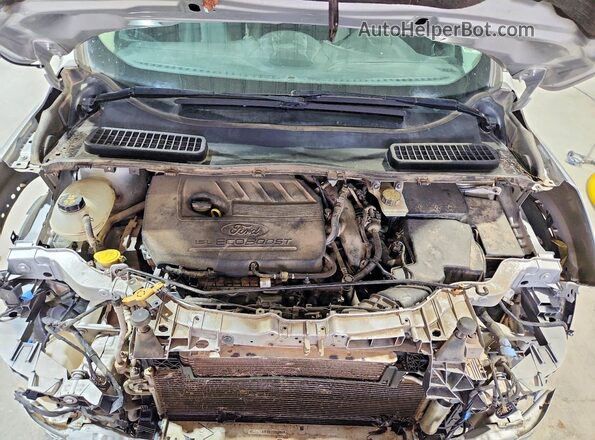 1FMCU9GD4JUB43263 2018 FORD ESCAPE Silver Вид задньої частини салону