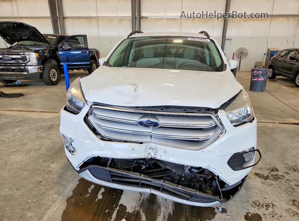 1FMCU9GD4JUB72729 2018 FORD ESCAPE White Widok z przodu