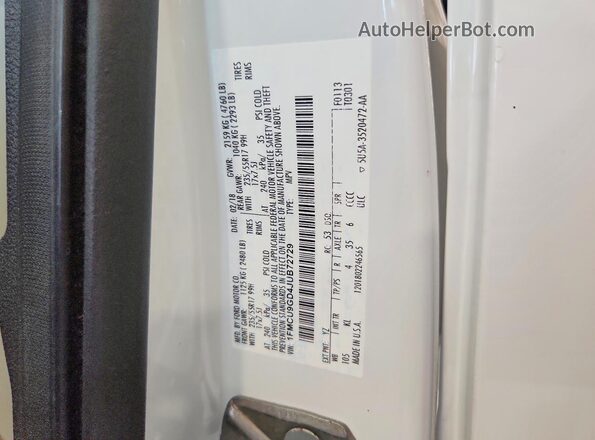1FMCU9GD4JUB72729 2018 FORD ESCAPE White Widok komory silnika