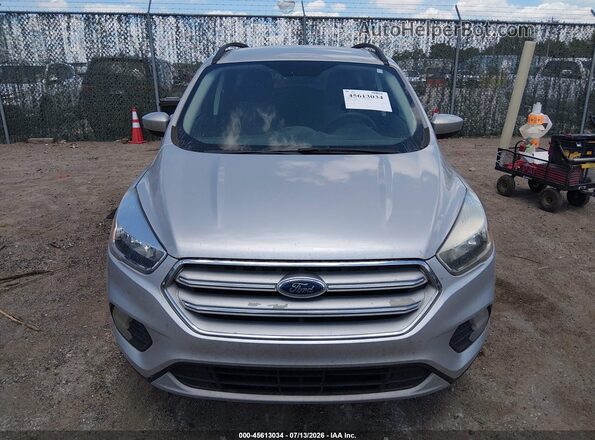 1FMCU9GD4JUD29076 2018 FORD ESCAPE Silver Widok zestawu wskaźników