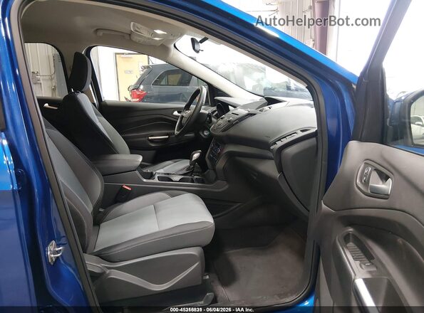 1FMCU9GD4JUD31118 2018 FORD ESCAPE Blue Front interior view