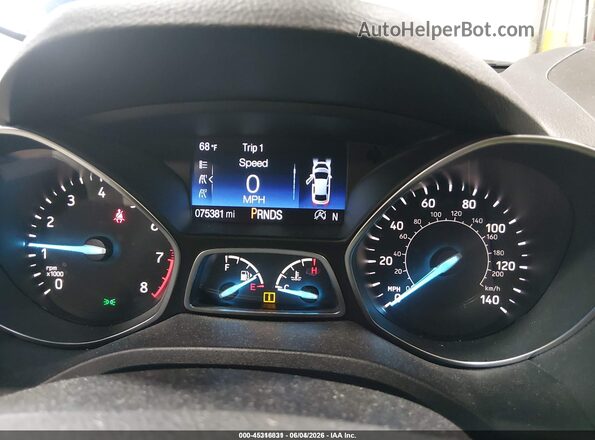 1FMCU9GD4JUD31118 2018 FORD ESCAPE Blue Rear seats view