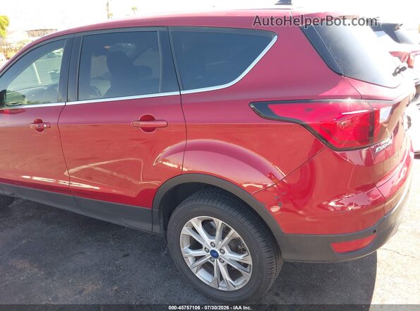 1FMCU9GD4KUA06342 2019 FORD ESCAPE Red Вид спереду