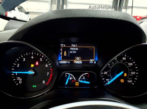 1FMCU9GD4KUC27469 2019 FORD ESCAPE Green Սարքավորումների վահանակի տեսք