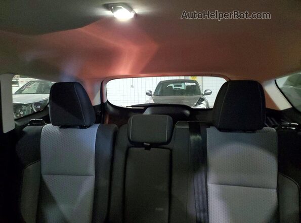1FMCU9GD5HUA10814 2017 FORD ESCAPE Silver Rear seats view