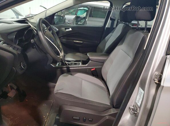 1FMCU9GD5HUA10814 2017 FORD ESCAPE Silver Front interior view