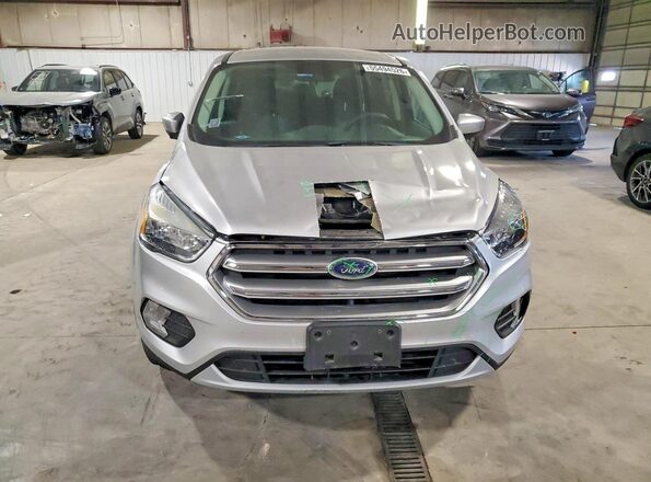 1FMCU9GD5HUA10814 2017 FORD ESCAPE Silver Front view