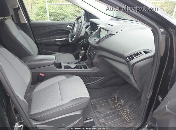 1FMCU9GD5HUC62305 2017 FORD ESCAPE Black წინა სალონის ხედი