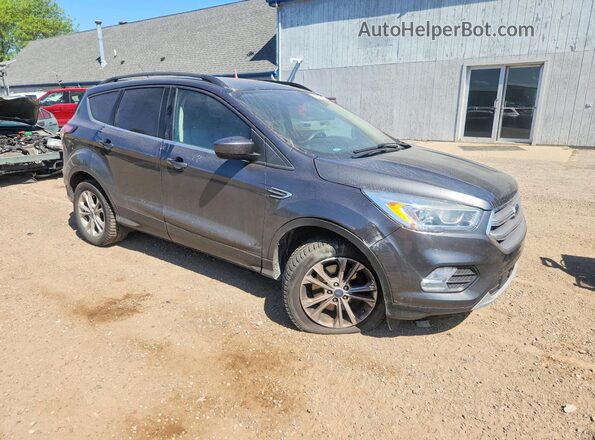 1FMCU9GD5HUD18193 2017 FORD ESCAPE Gray Przód prawy