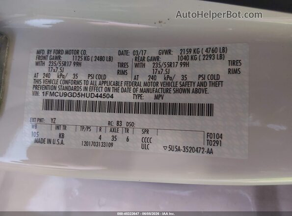 1FMCU9GD5HUD44504 2017 FORD ESCAPE Белый Вид подкапотного пространства